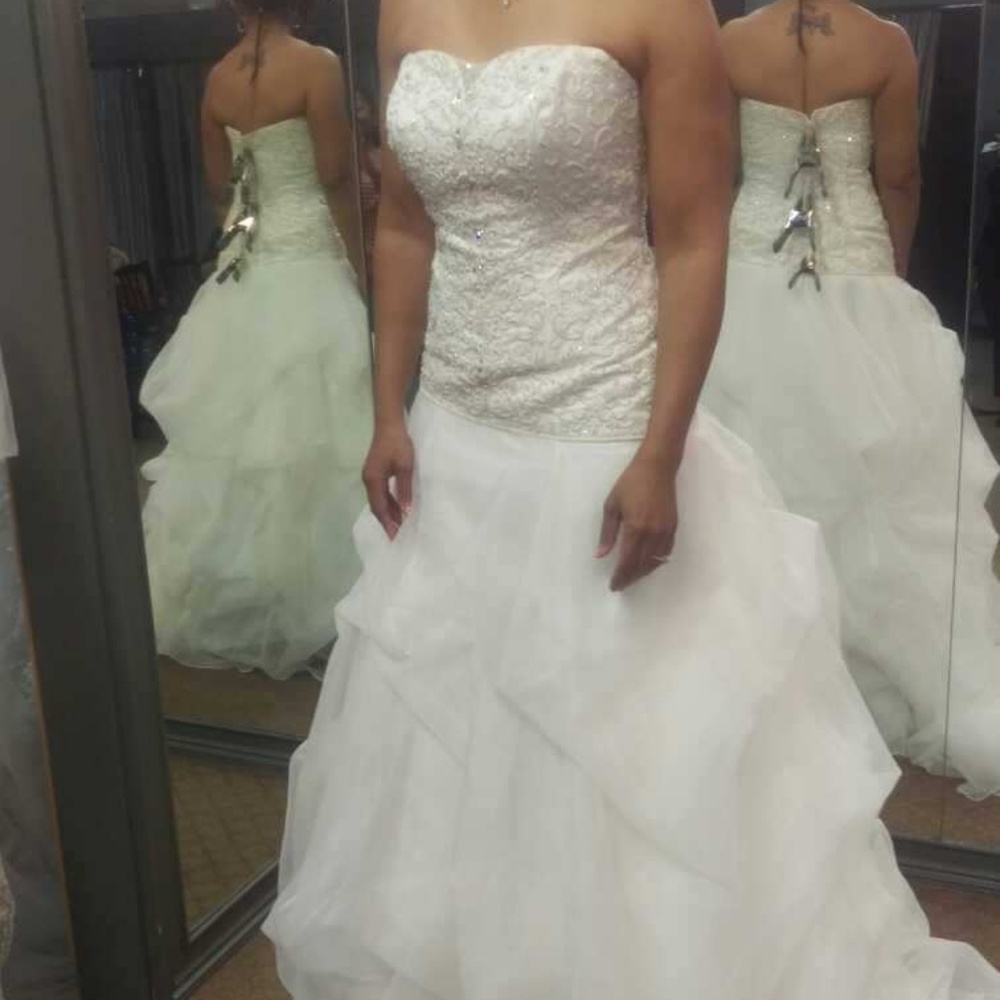 Never worn wedding dress